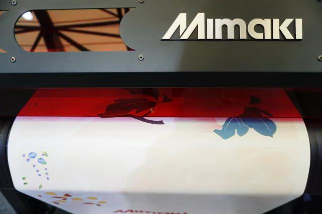MIAMKI UVӡC